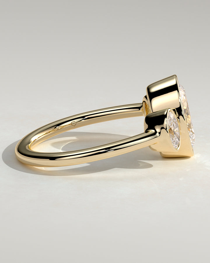 oval lab grown diamond engagement ring