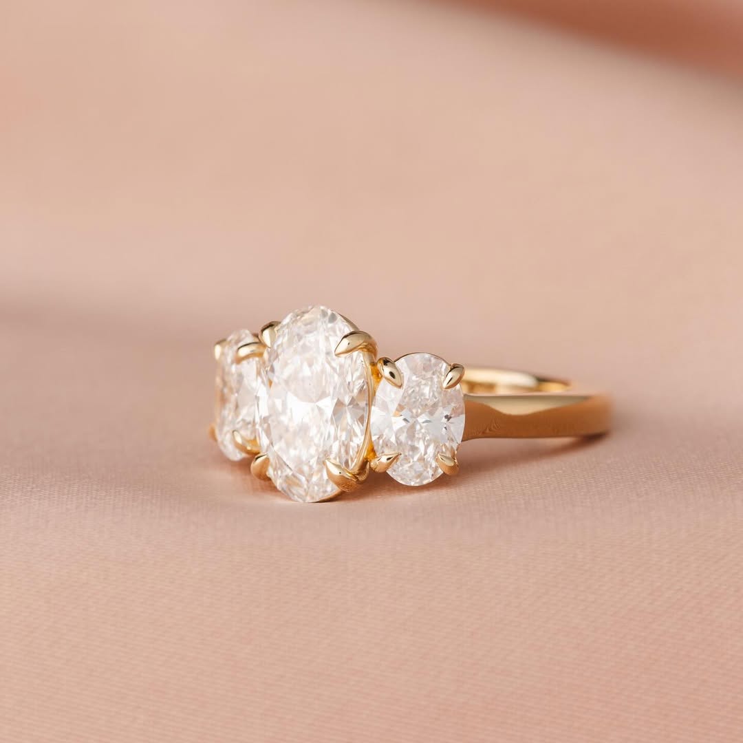 oval engagement rings