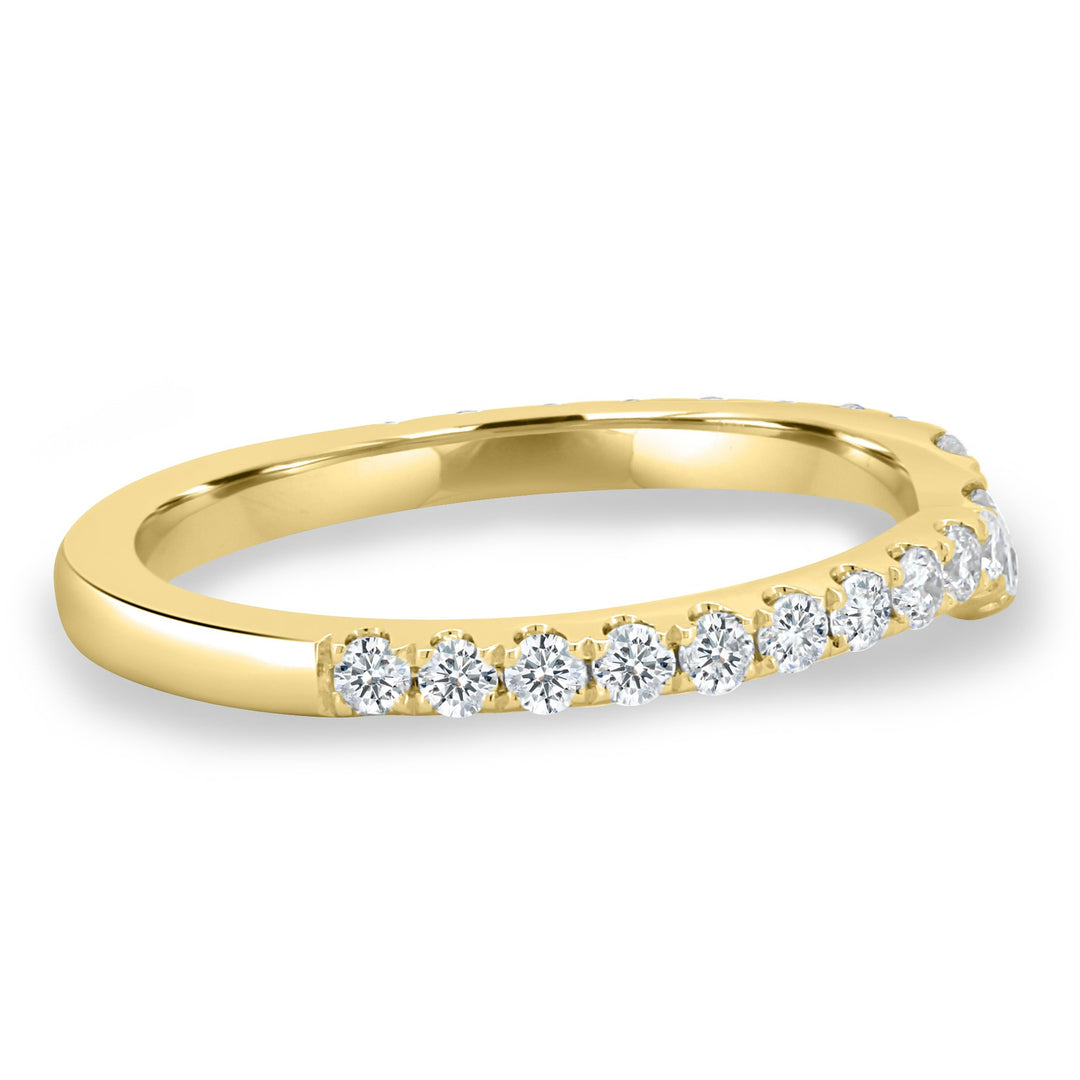 pave diamond band