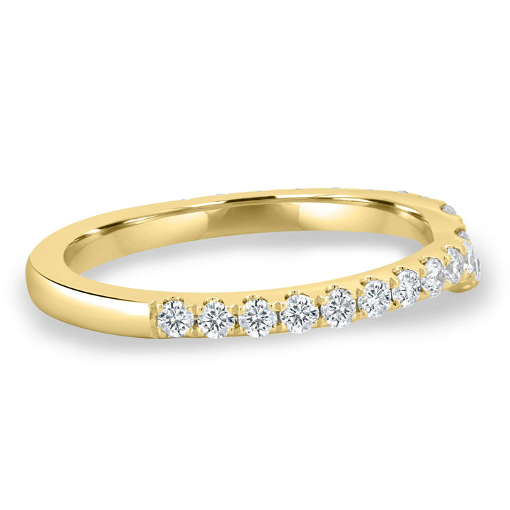 pave diamond band