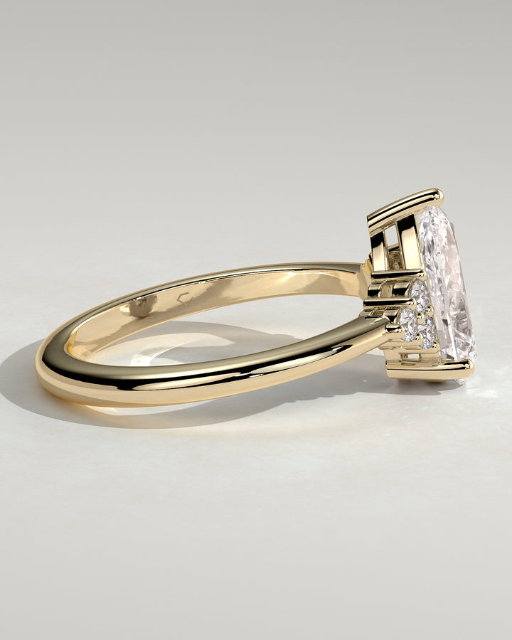 pear engagement ring for women