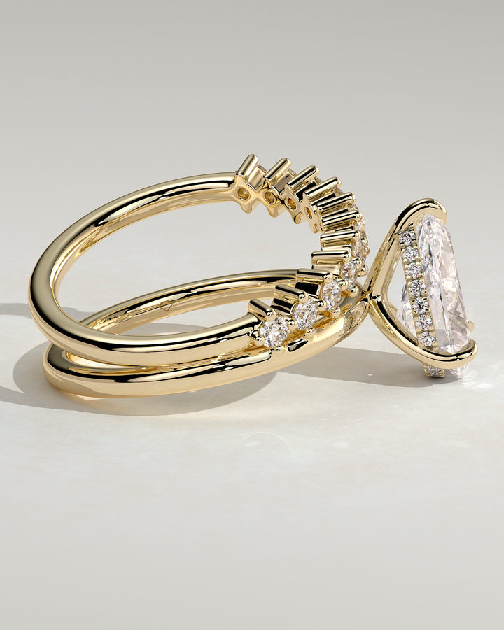 pear engagement ring sleek band
