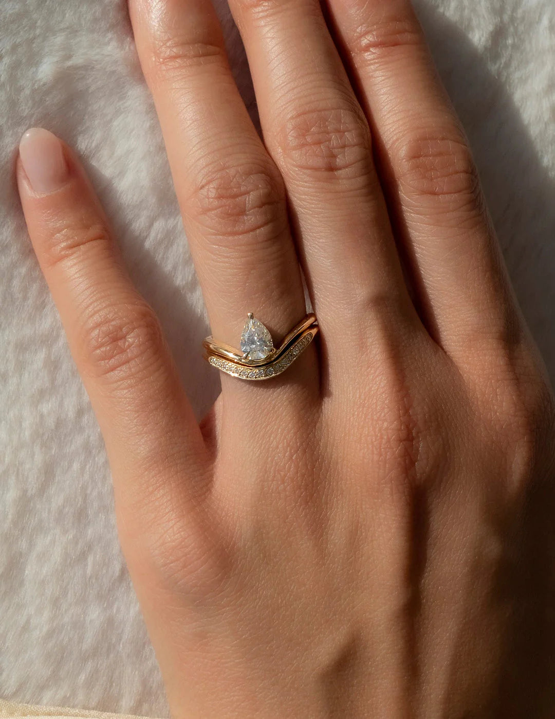 Pear diamond ring with matching band
