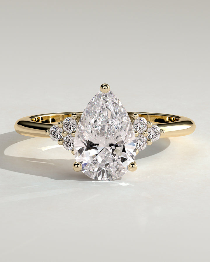 pear shape engagement ring