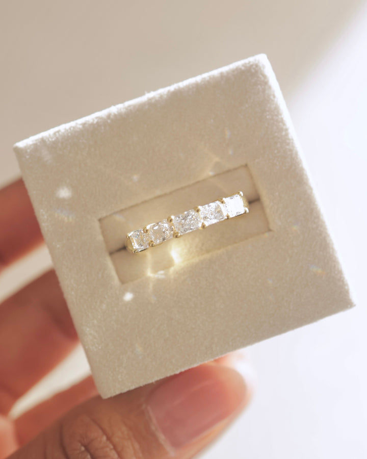 radiant diamond band
