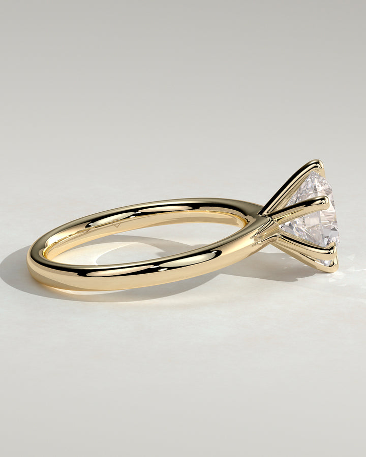 round solitaire diamond ring