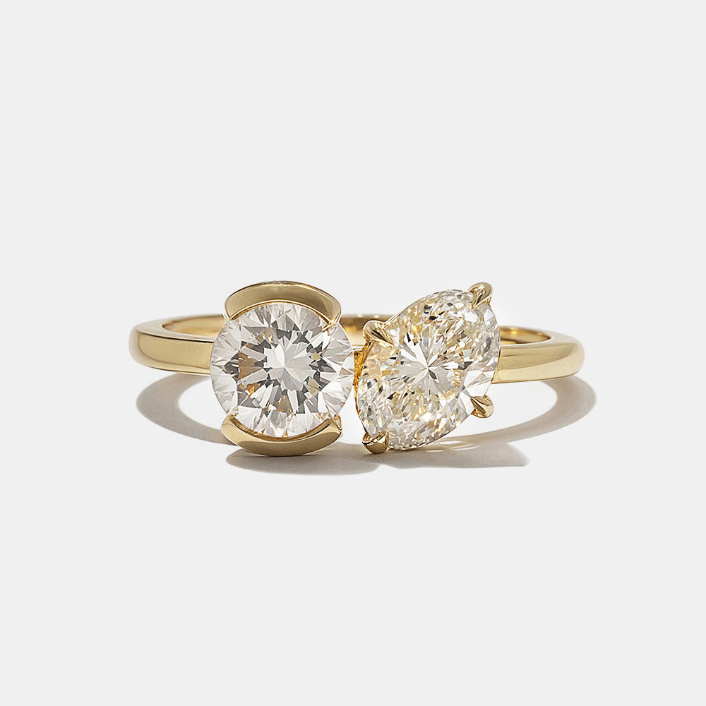 toi et moi round oval lab grown diamond bezel engagement ring 0.8 carat