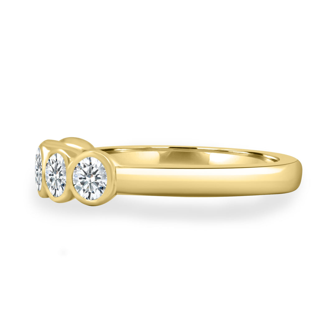 round bezel wedding band
