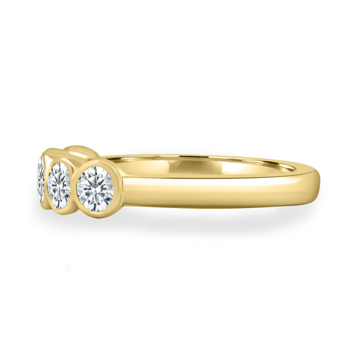 round bezel wedding band
