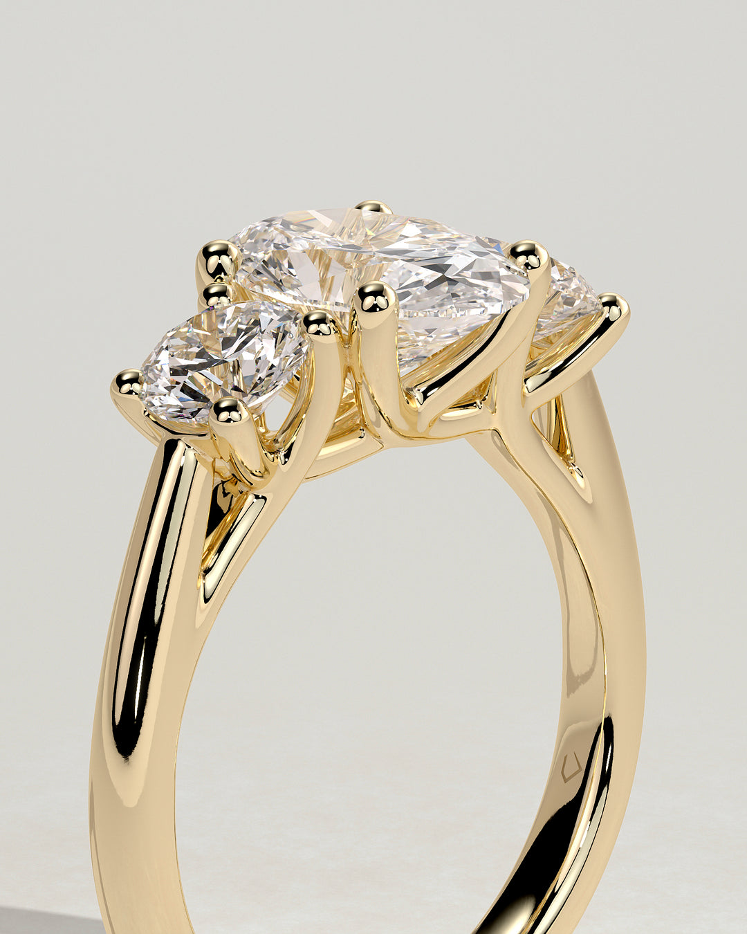 round side stone ring