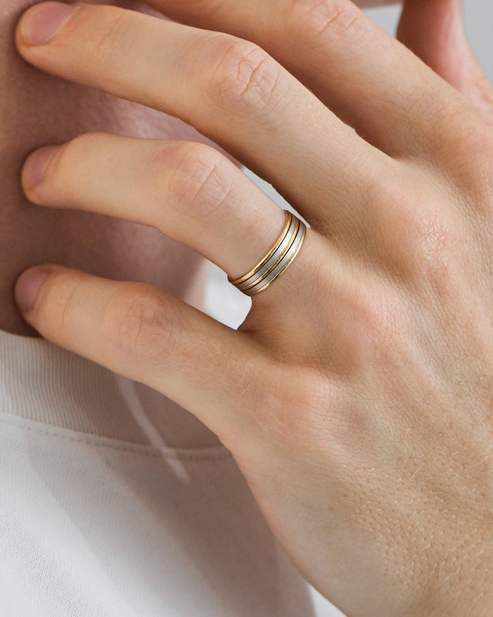 royal style wedding ring
