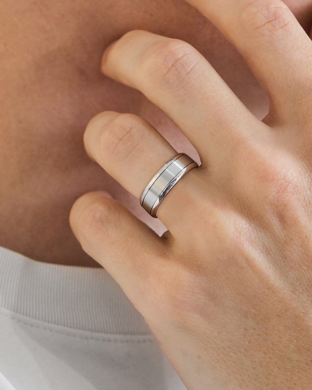 simple wedding ring
