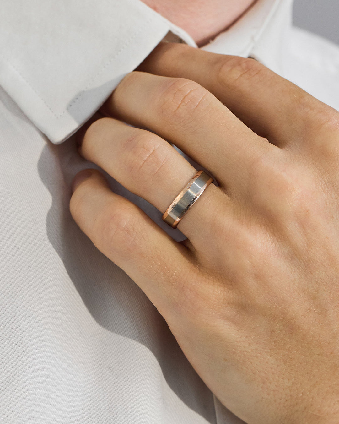 sleek wedding band
